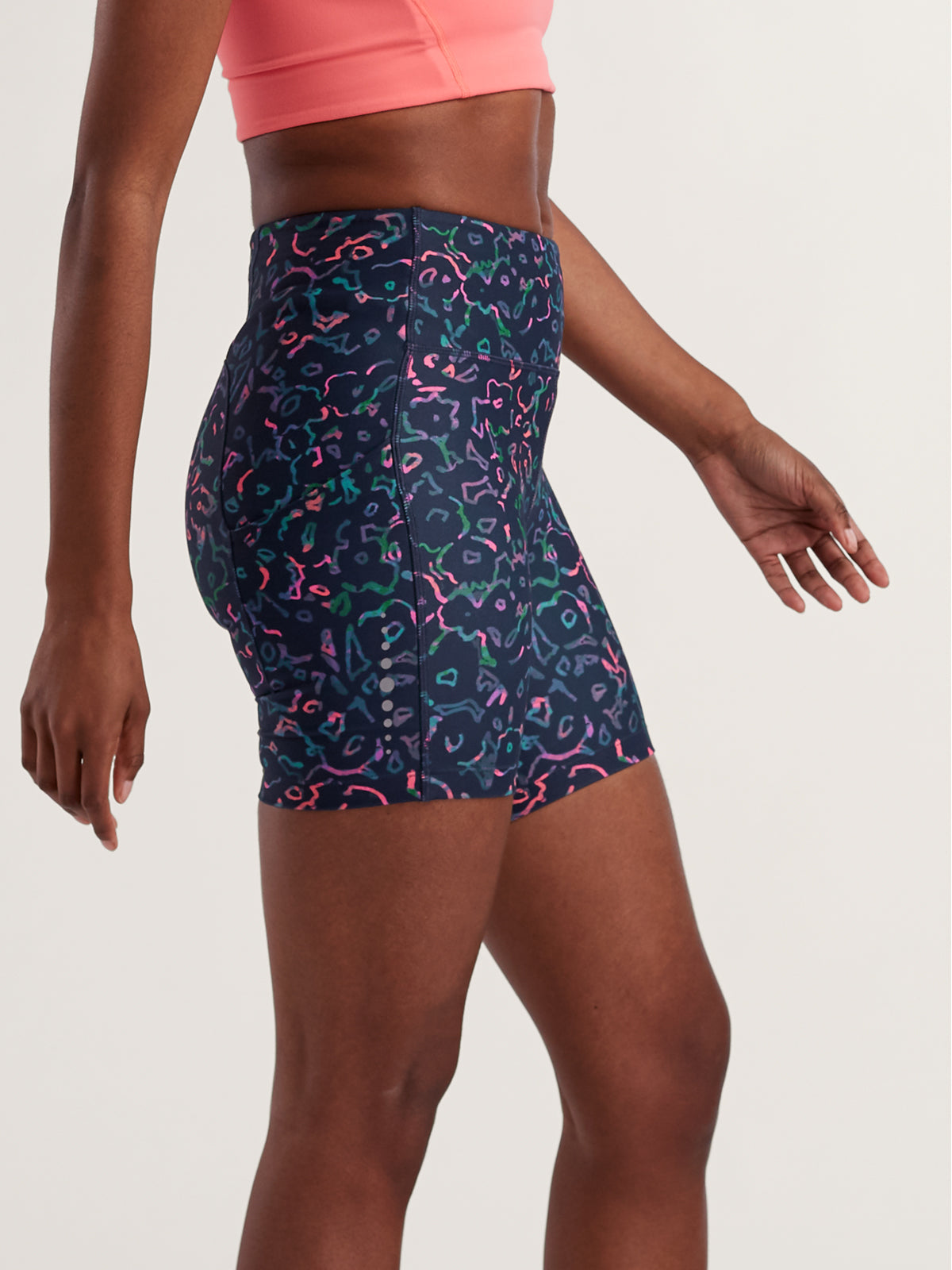 MVT Train Shorts 6"