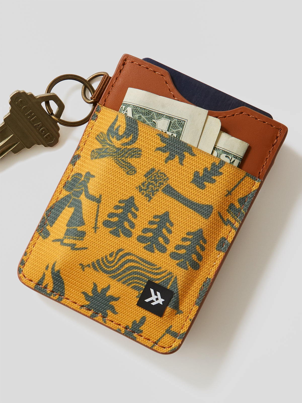 Thread Vertical Wallet