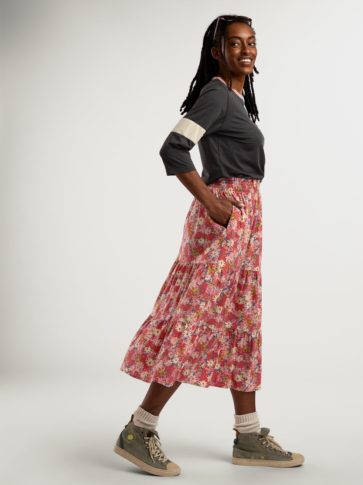 DUER Women's Performance Denim Midi Skirt – Title Nine