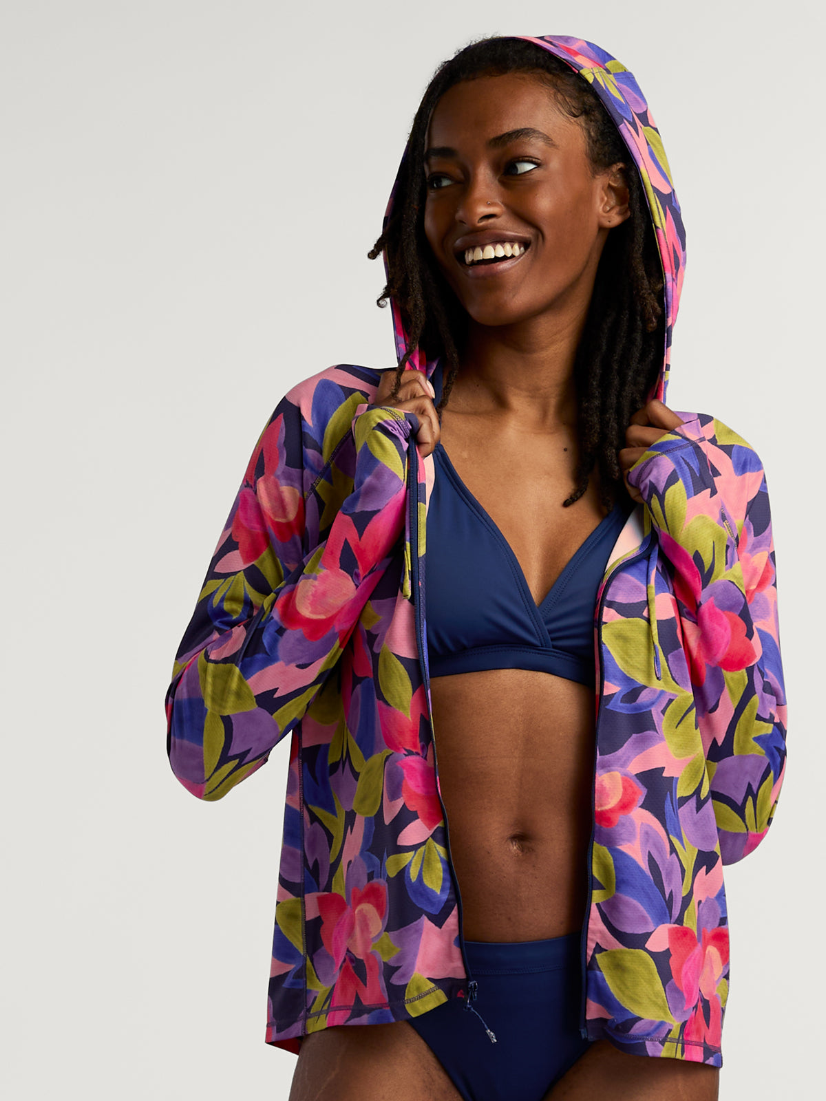 Rash Guards, Swim Shirts & Sun Shirts – Title Nine