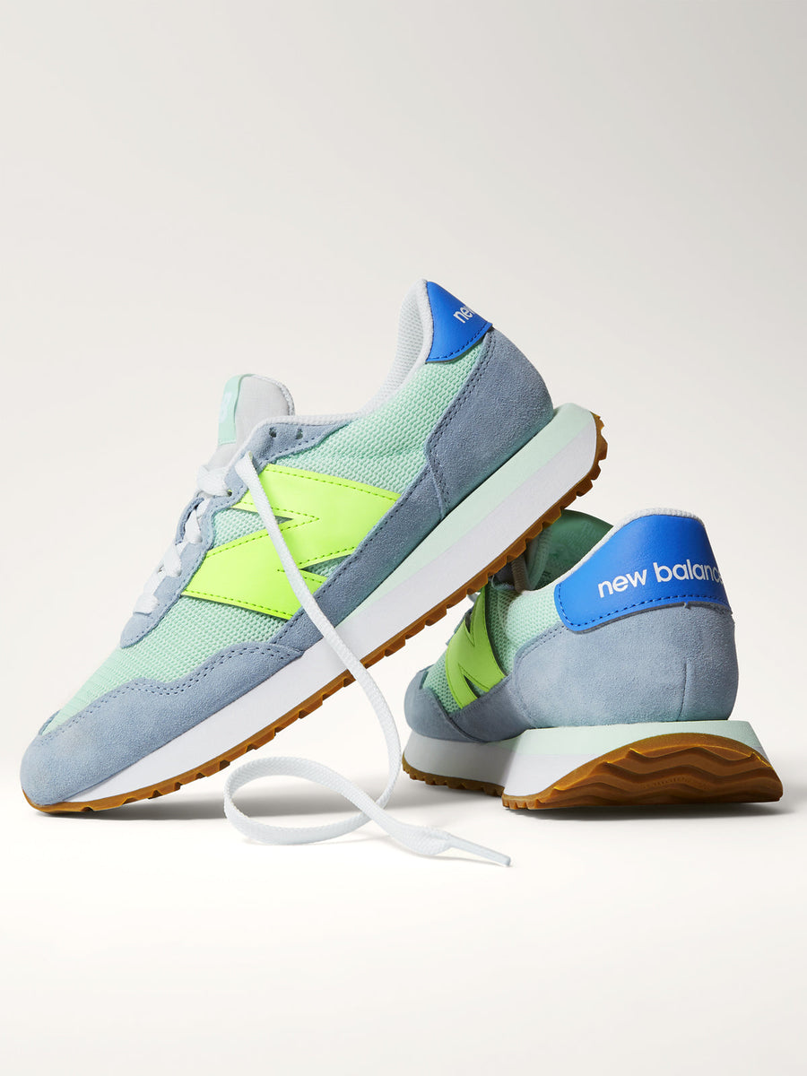 237 Sneakers