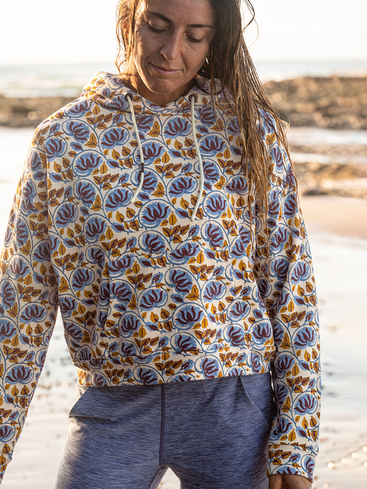 Womens Hoodie: Flicker | Title Nine