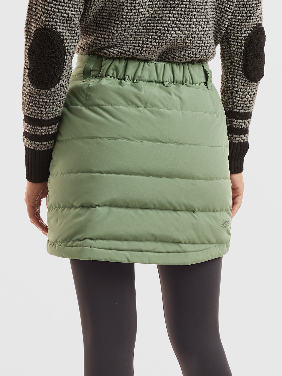 Down skirt outlet