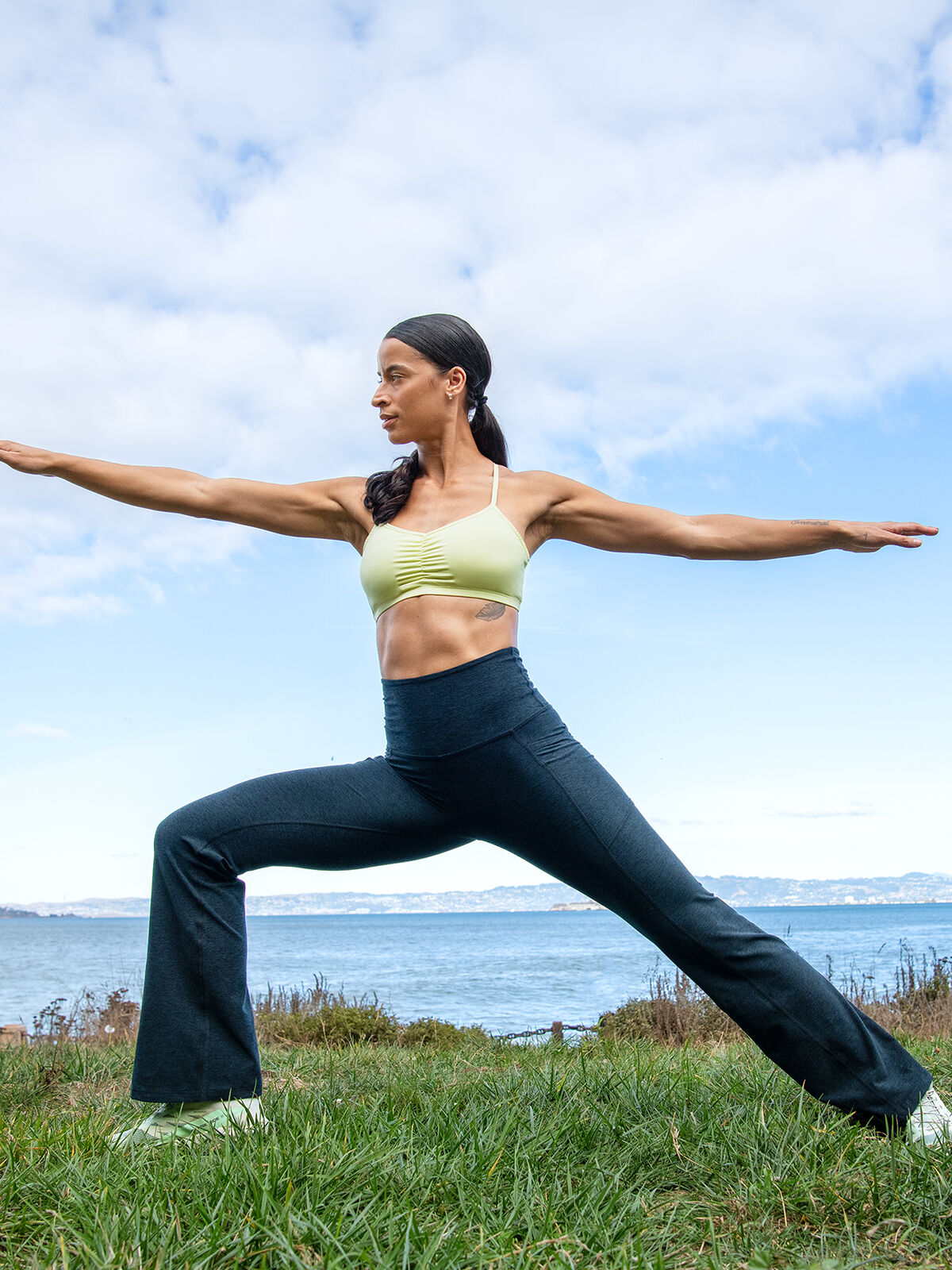 Beyond Yoga Spacedye Pocket Leggings Bootcut Title Nine