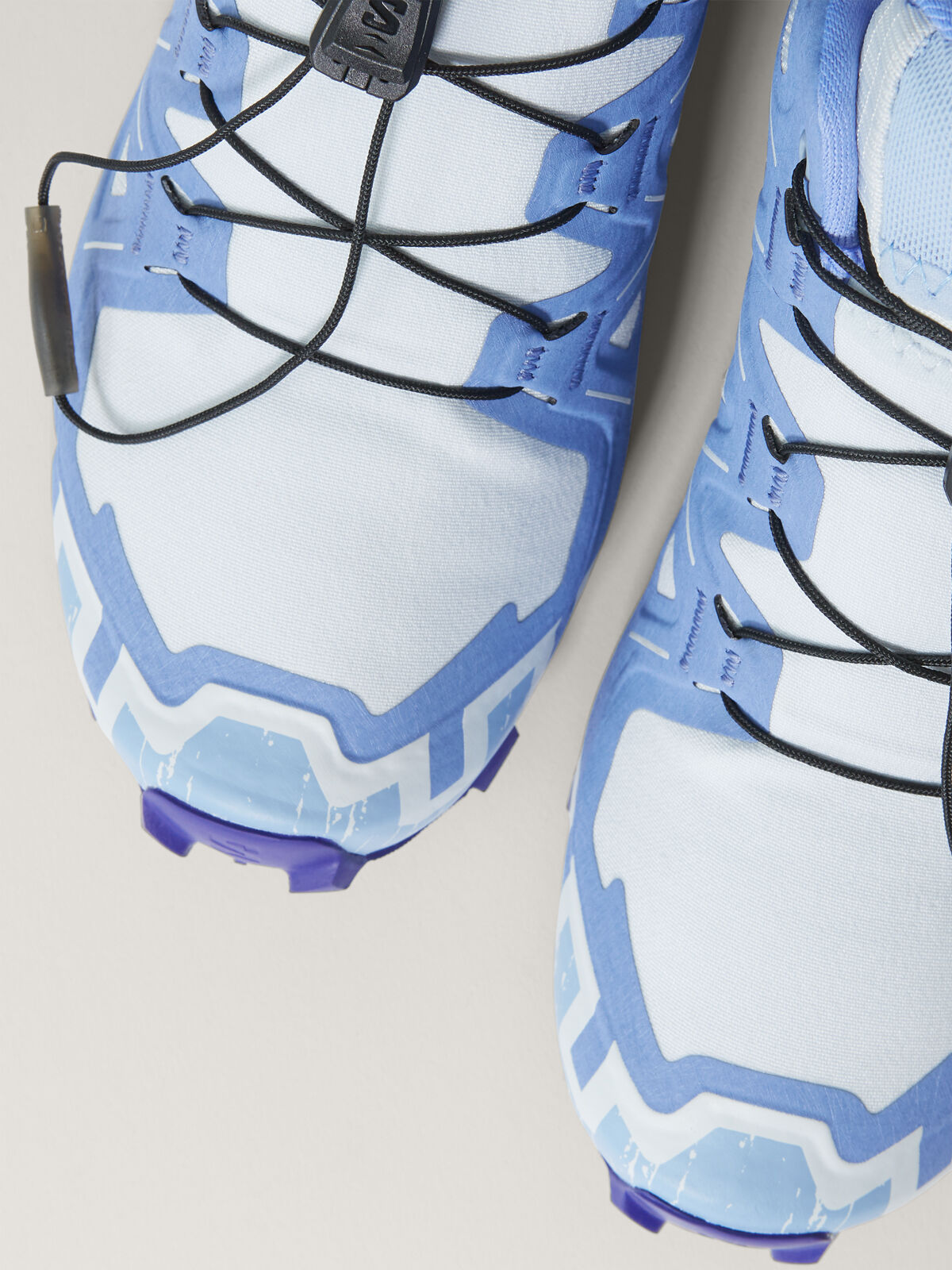 オンヨネ　Salomonワッペン、 プリント入り　ウィンブレ　Lサイズ オンヨネ Salomonワッペン、 プリント入り ウィンブレ Lサイズの通販は