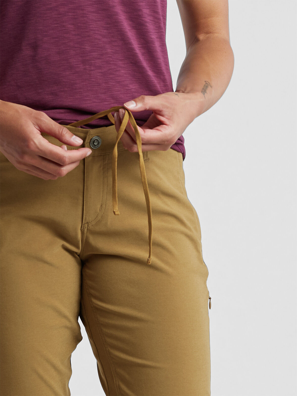 Hiking pants discount belt