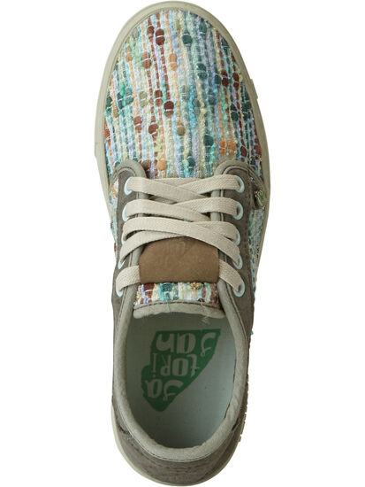 Veep Sneaker Melany Title Nine
