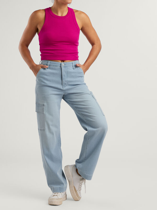 Duer Women&rsquo;s Performance Cropped Cargo Jeans