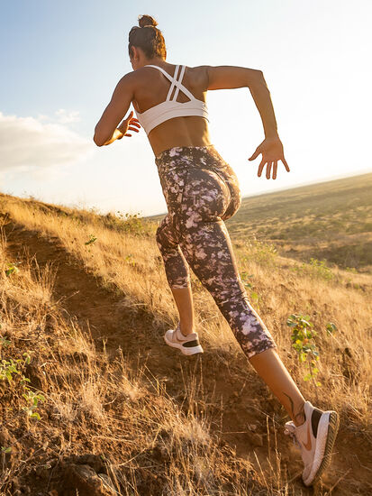 Mad Dash Reversible Crop Tights - Napili/Poipu