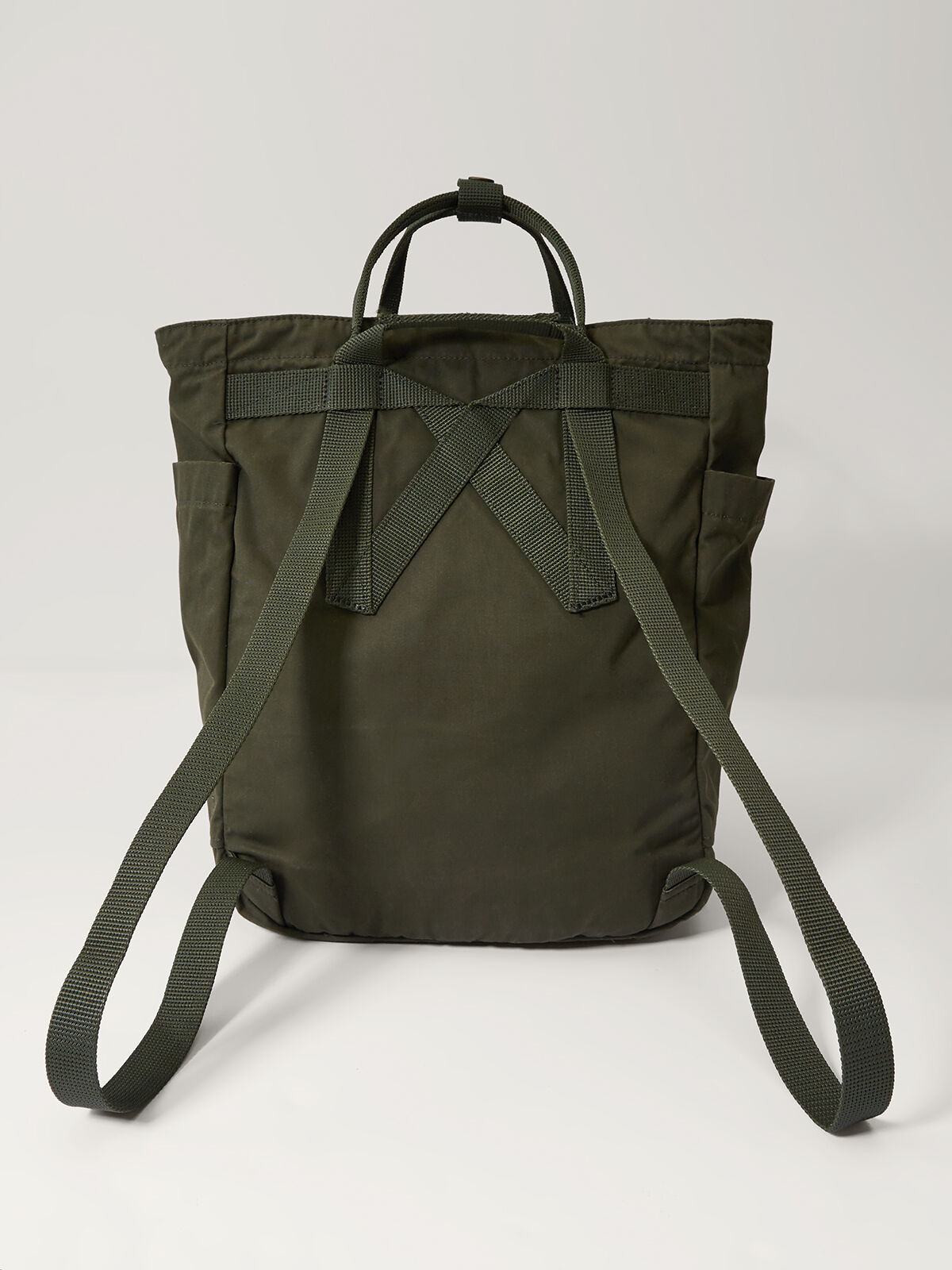 Fjallraven Tote Pack 14L: Sentry | Title Nine
