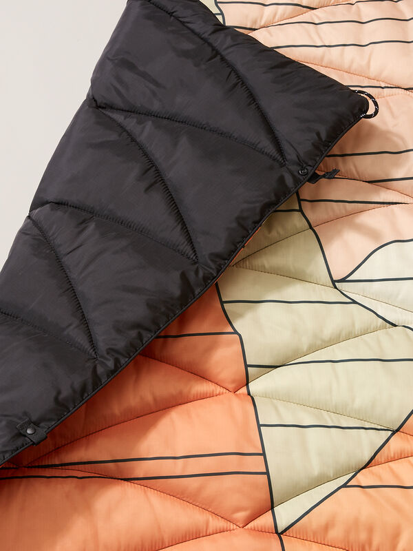 Nomadix Packable Puffer Adventure Blanket