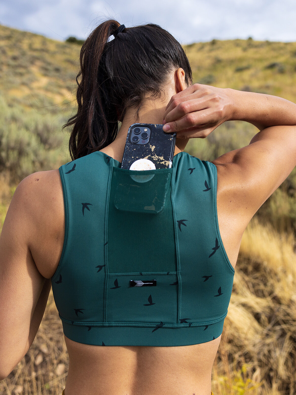 Sports bra top zip front