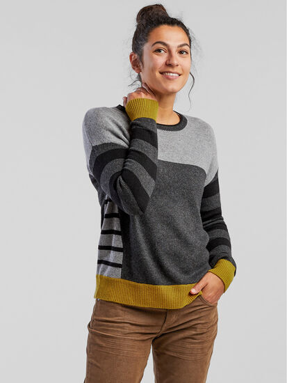 A La Mode Crew Neck Sweater: Image 3