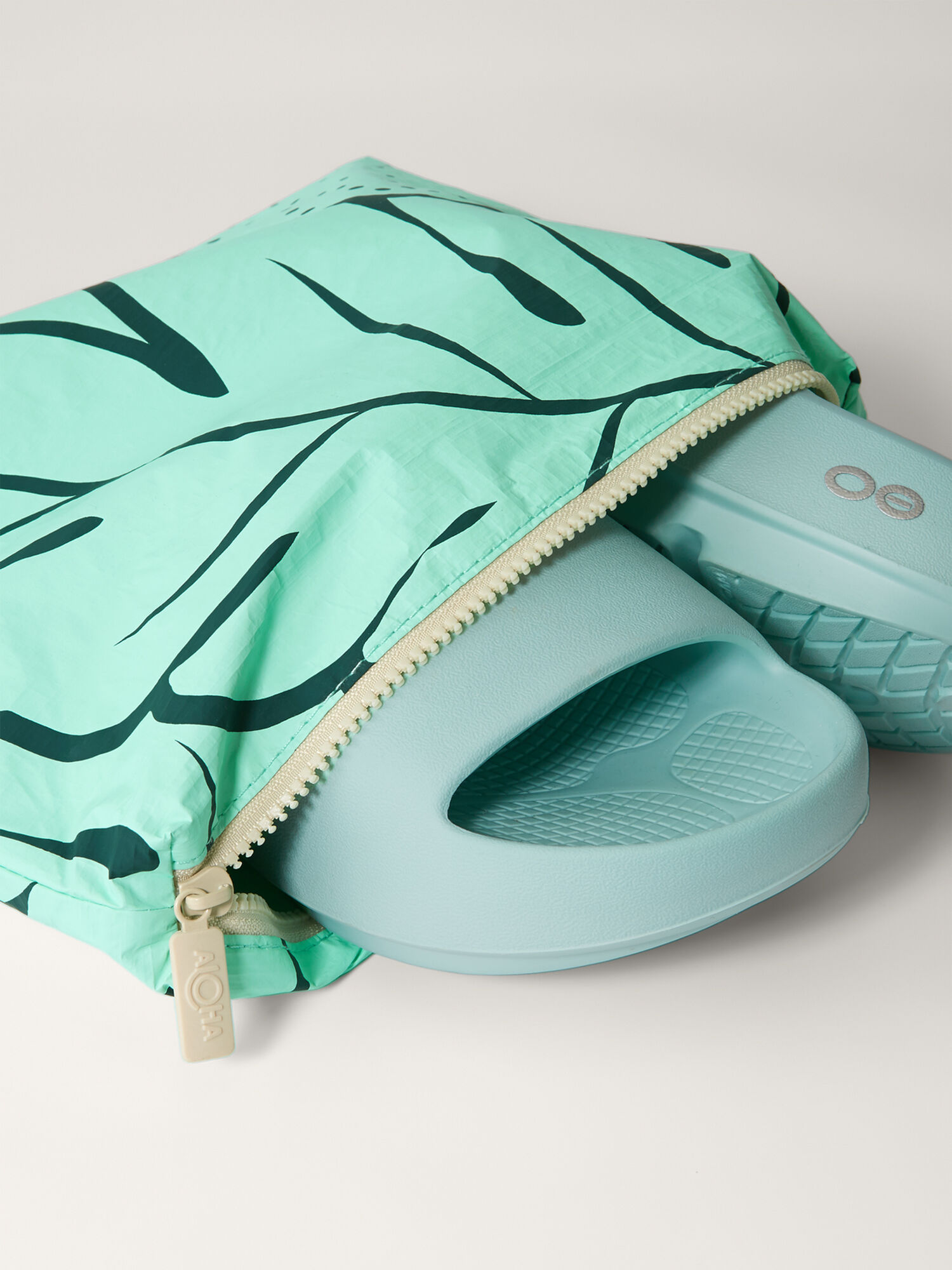 Aloha Mid Zipper Pouch, , original