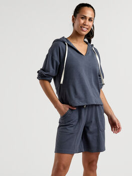 La Ola Shorts &ndash; 7" Quick-Dry Pull-On Beach Shorts