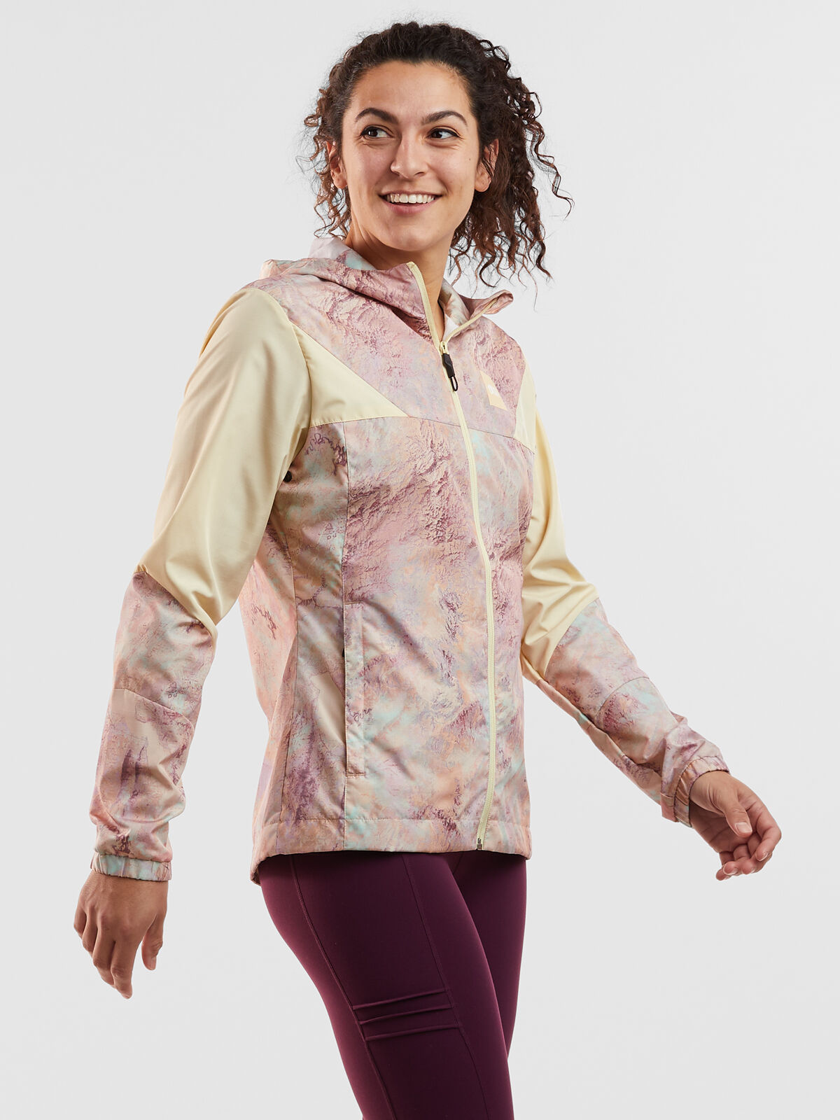 Women's Lightweight Jacket: Cloud Bank | Title Nine