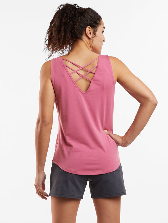 Yasumi Moisture Wicking Tank Top | Title Nine