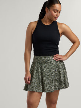 Toad&Co Travel Skort: Swing