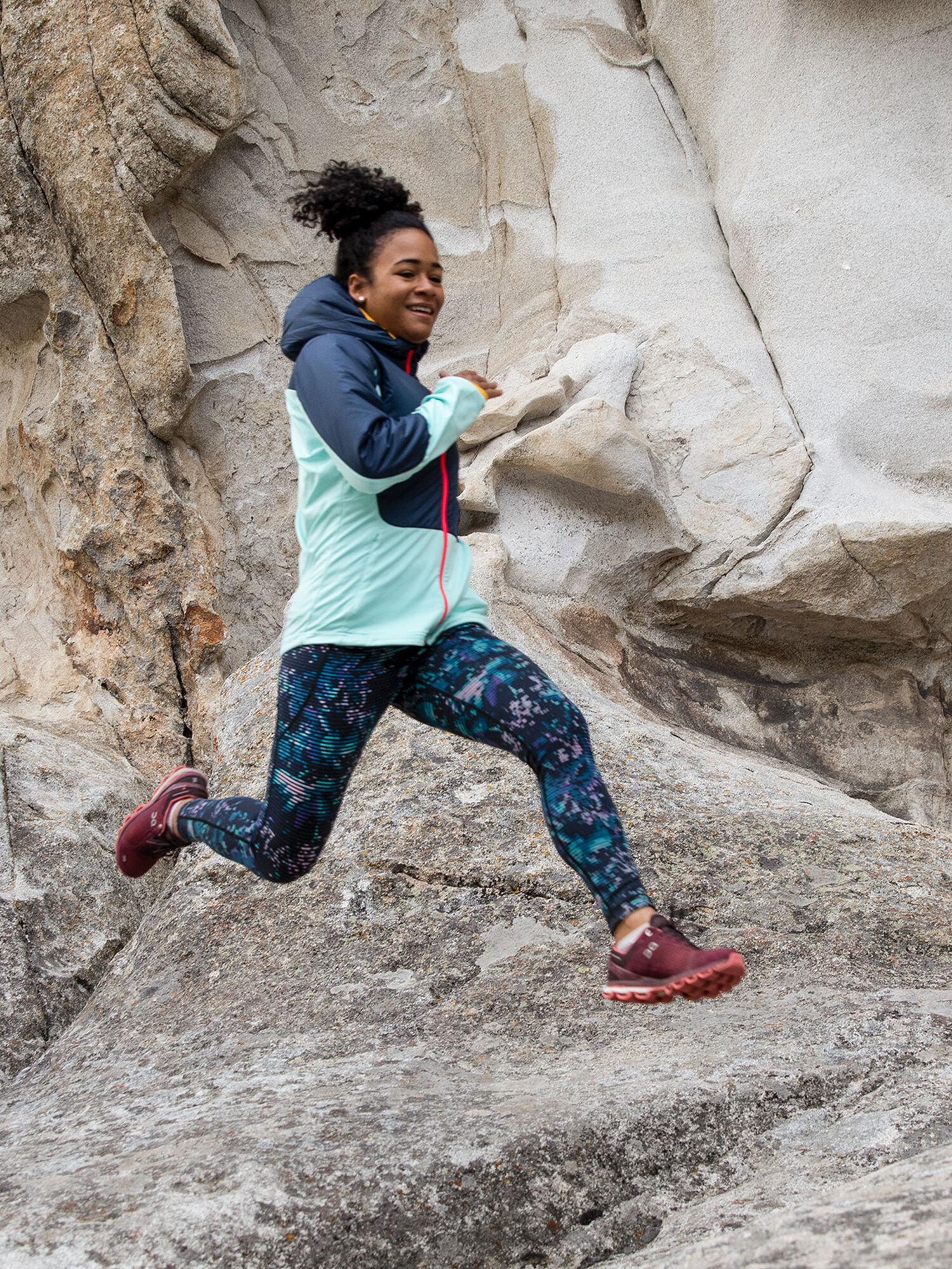 Mad Dash Reversible 7/8 Running Tights - Vignette, , model
