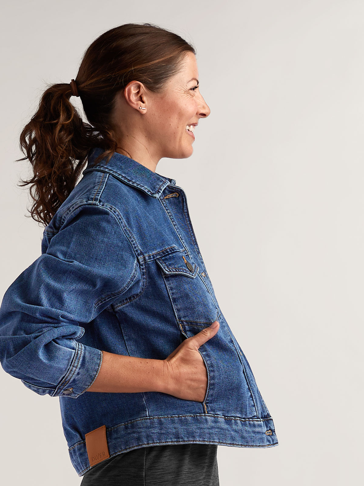 Duer Women's Performance Denim Jacket | Title Nine