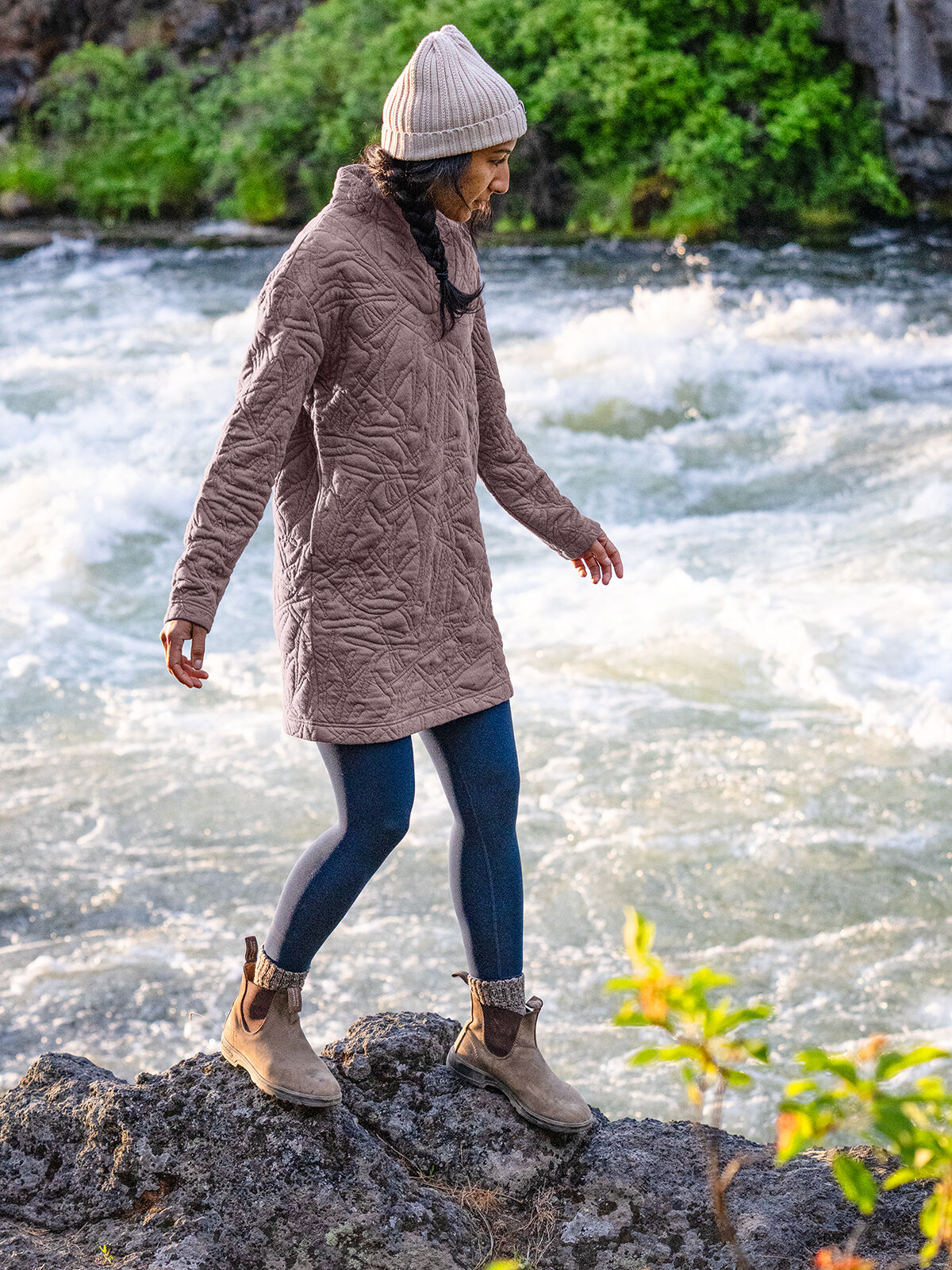 Blundstone Women's 550 Waterproof Chelsea Boot | Title Nine