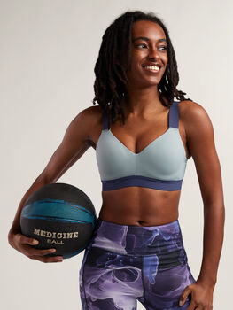 Eight Days Underwire Sports Bra