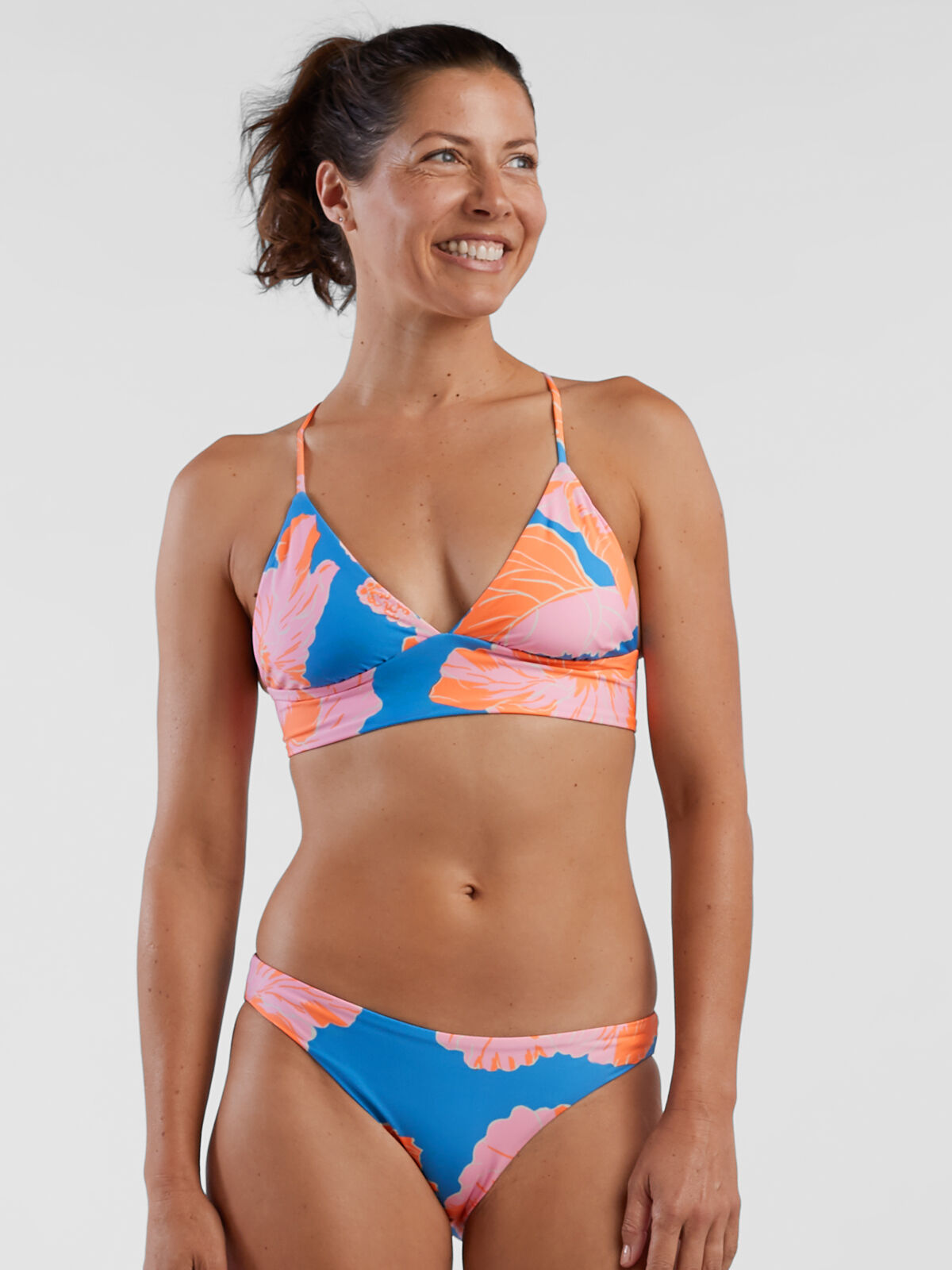 Swim suits tops store