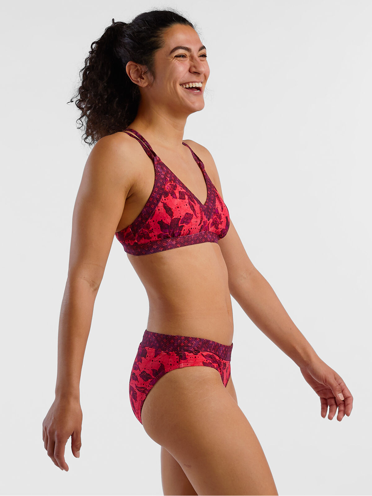 Supportive Strappy Bikini Top: Siren - Sulawesi | Title Nine