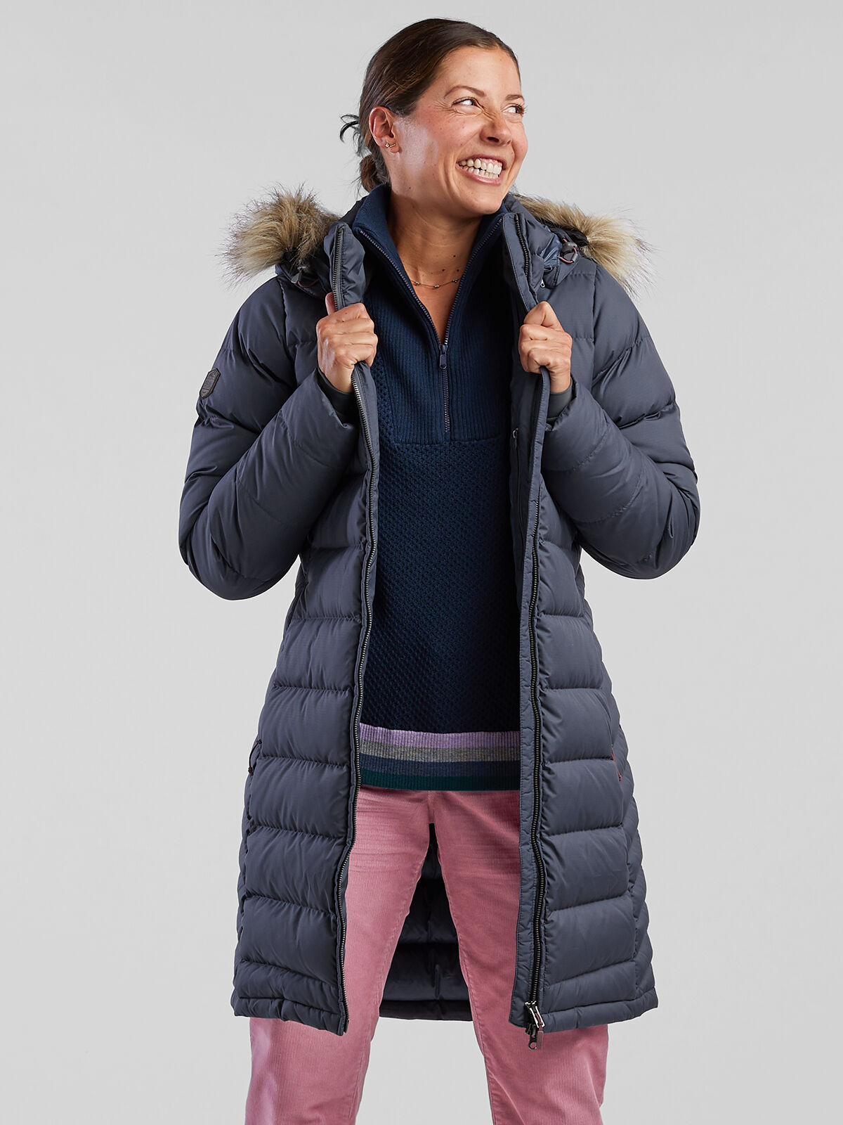 Women's puffer coats hot sale with fur hood