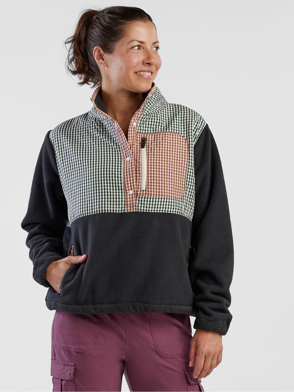 Sierra Snap Fleece Pullover, , model