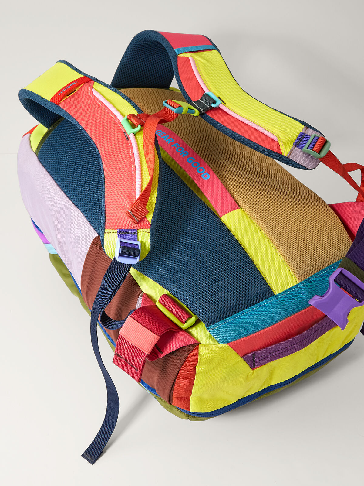 Cotopaxi Women's Allpa Travel Pack Del Dia - 28L | Title Nine