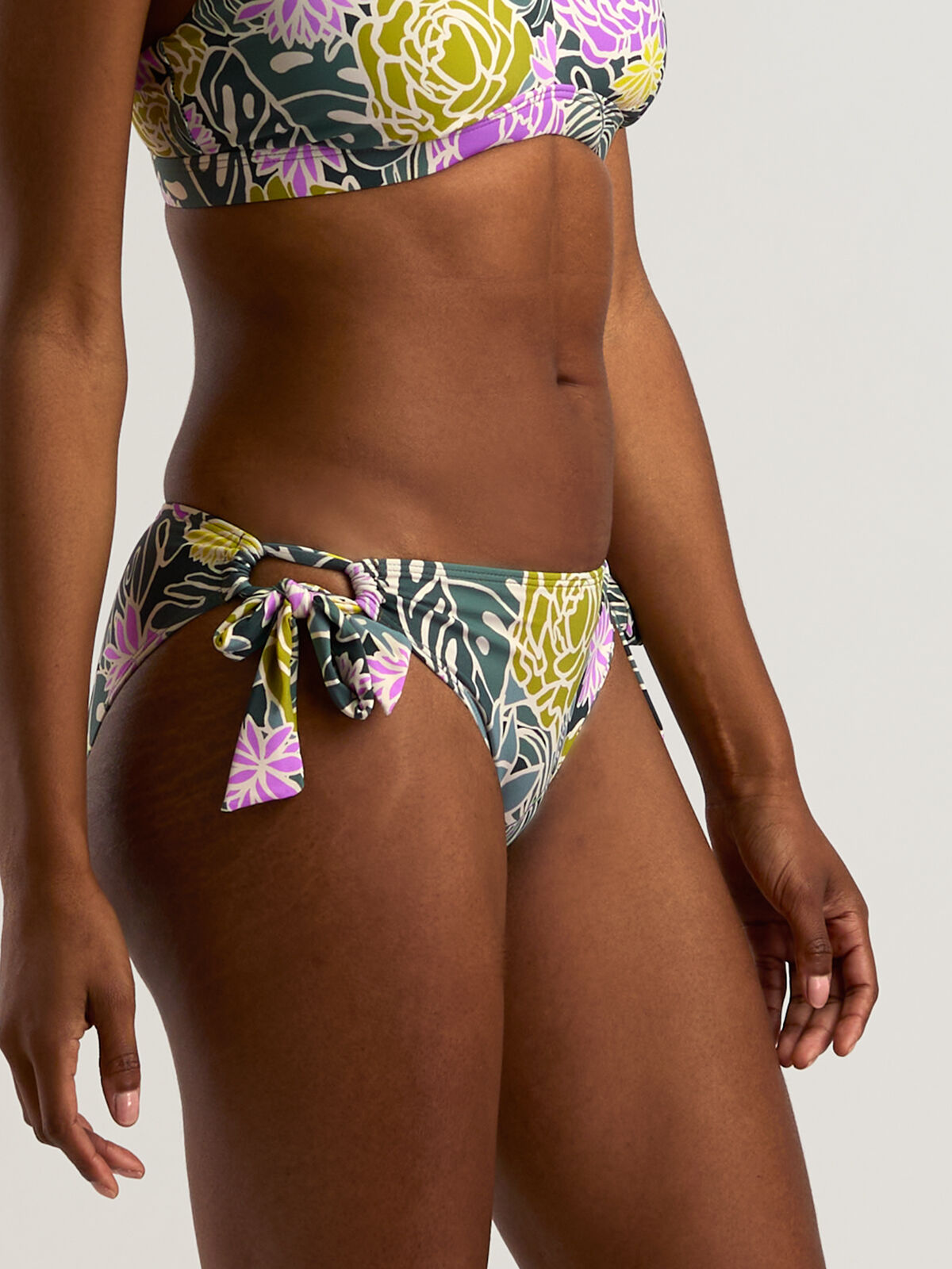 Women's Low Rise Side Tie Bikini Bottom - Selva | Title Nine