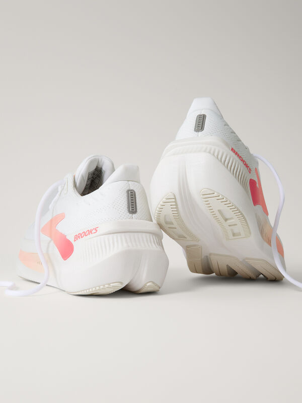 Brooks Women&rsquo;s Glycerin Max 2 &ndash; Max Cushion Running Shoes