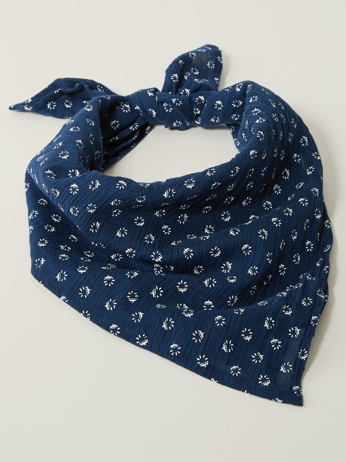 Carve Designs Moorea Gauze Bandana | Title Nine