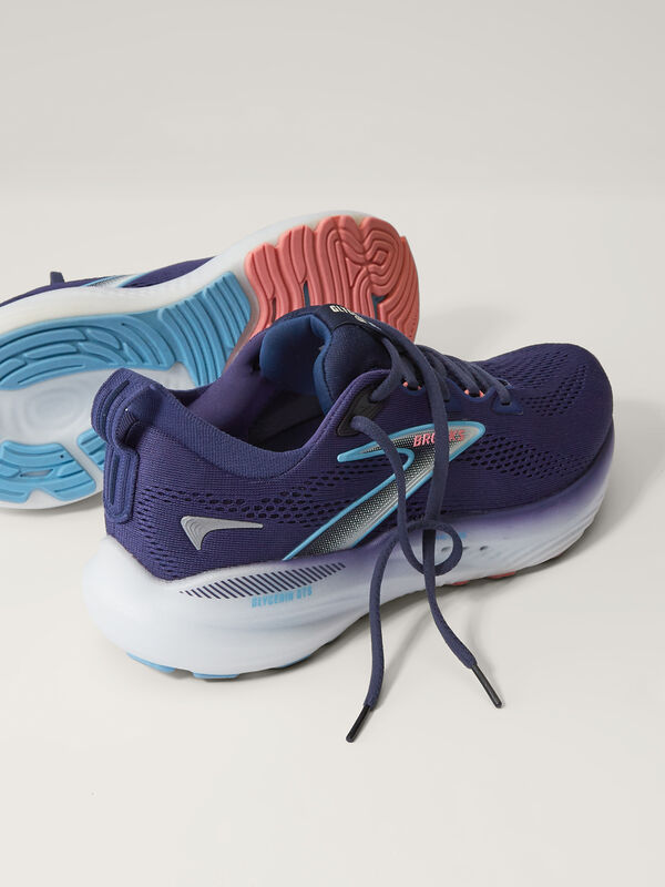 Glycerin 22 Running Shoes, , original