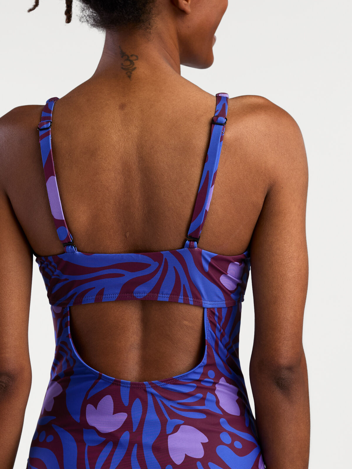 Hana One Piece Izmir Square Neck Active Swimsuit | Title Nine