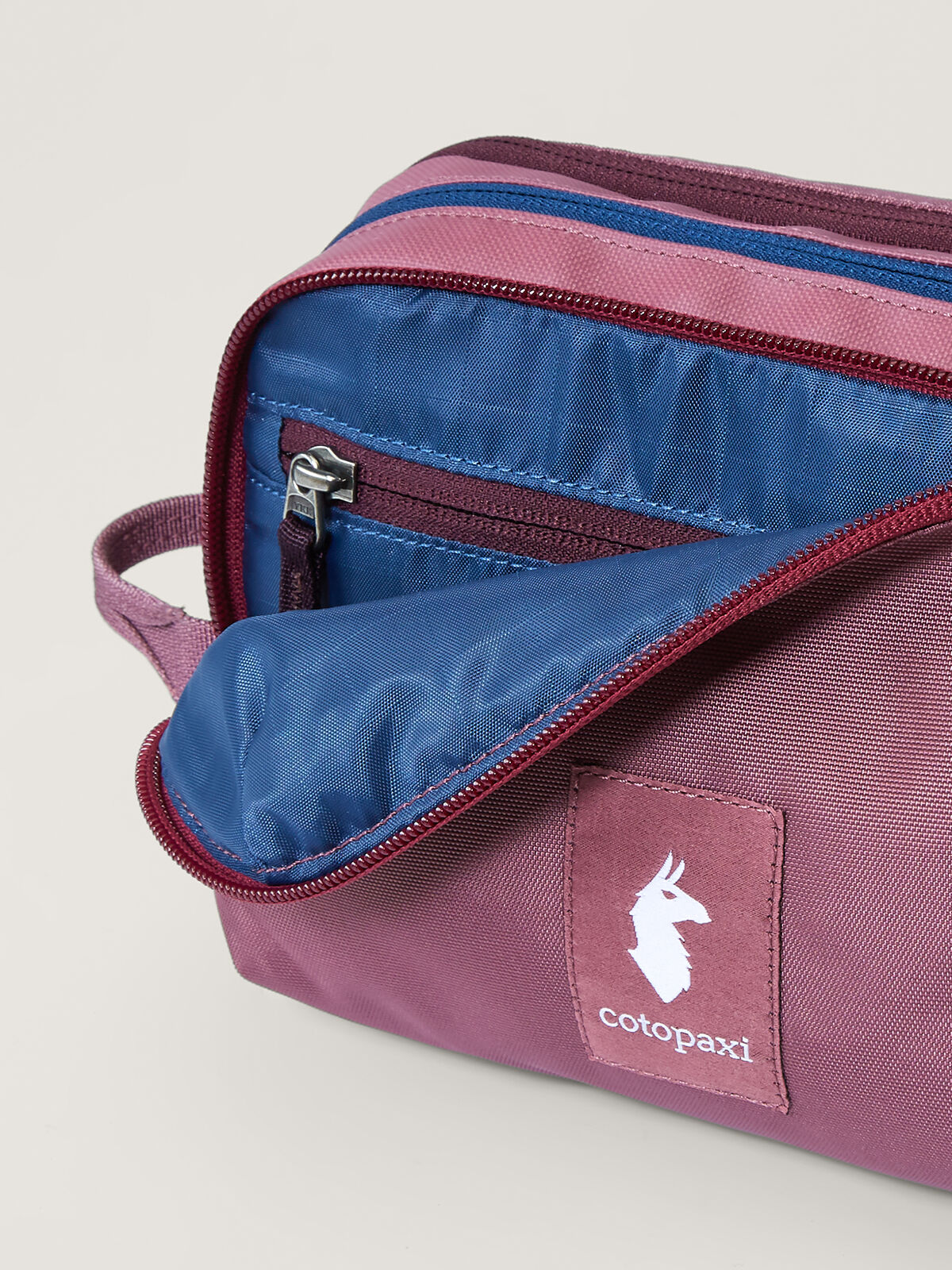 Cotopaxi Women's Nido Accessory Bag - Solid 4L | Title Nine