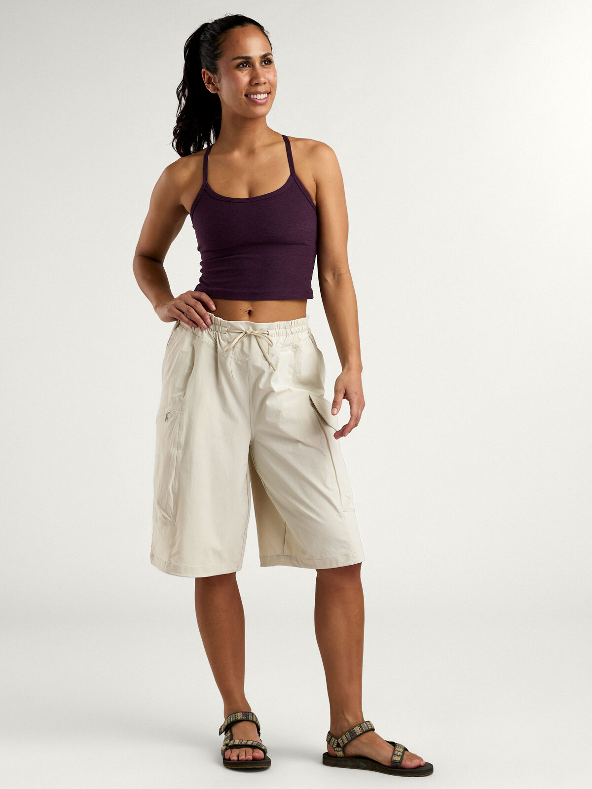 Indyeva Pavana Long Cargo Shorts Sun Coverage Trail | Title Nine