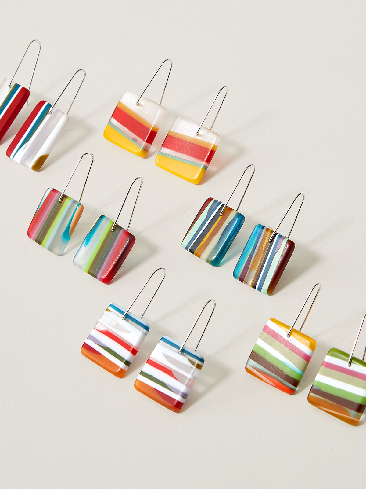 アクセサリー #111 mama Surf Surf Gems Sustainable Jewelry: Medium Earrings | Title Nine