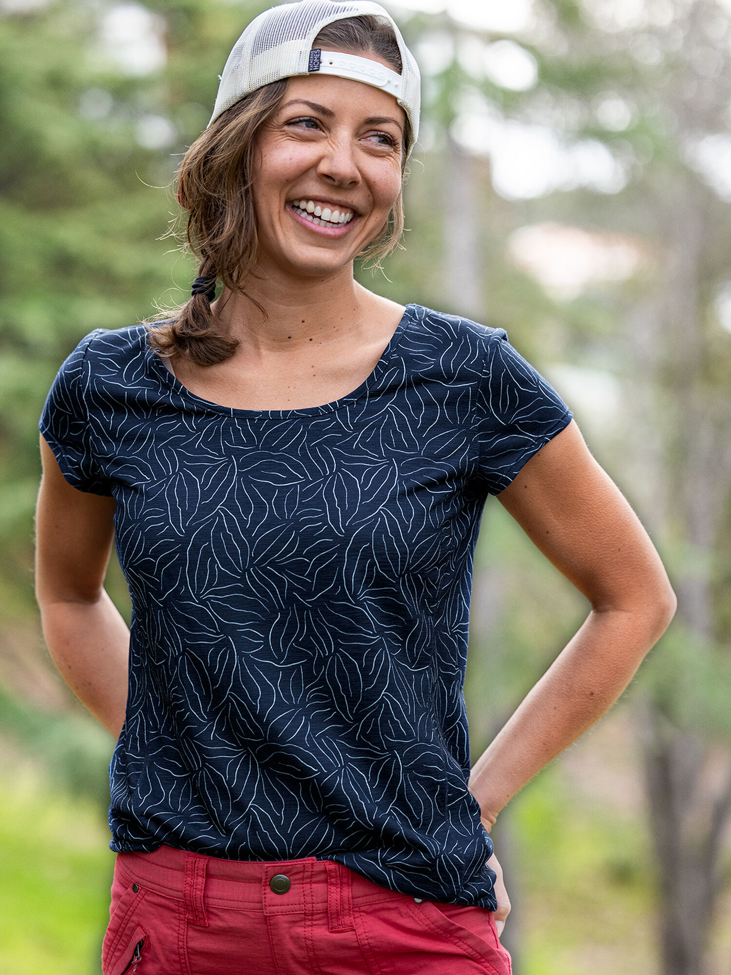 Henerala 2.0 Short Sleeve Tee - Coffee Bean, , model