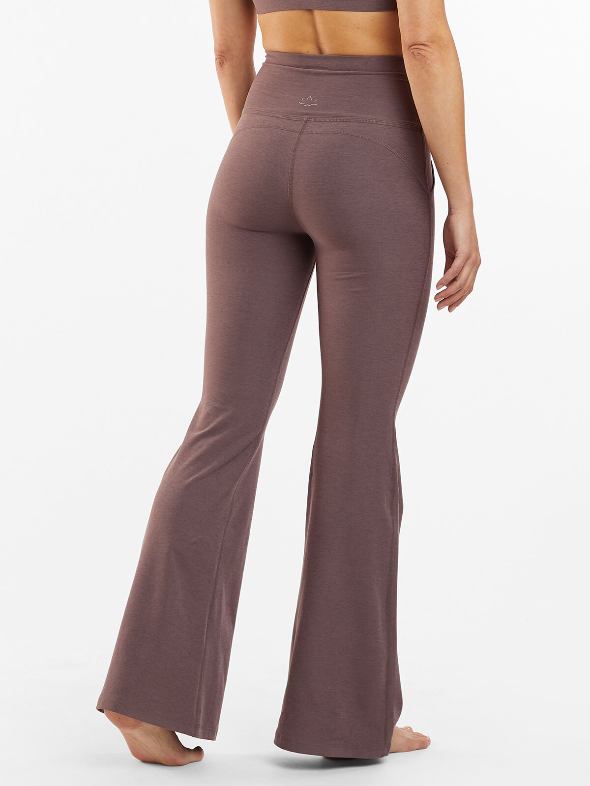 13 of the Best Flared Leggings and Yoga Pants  WellGood