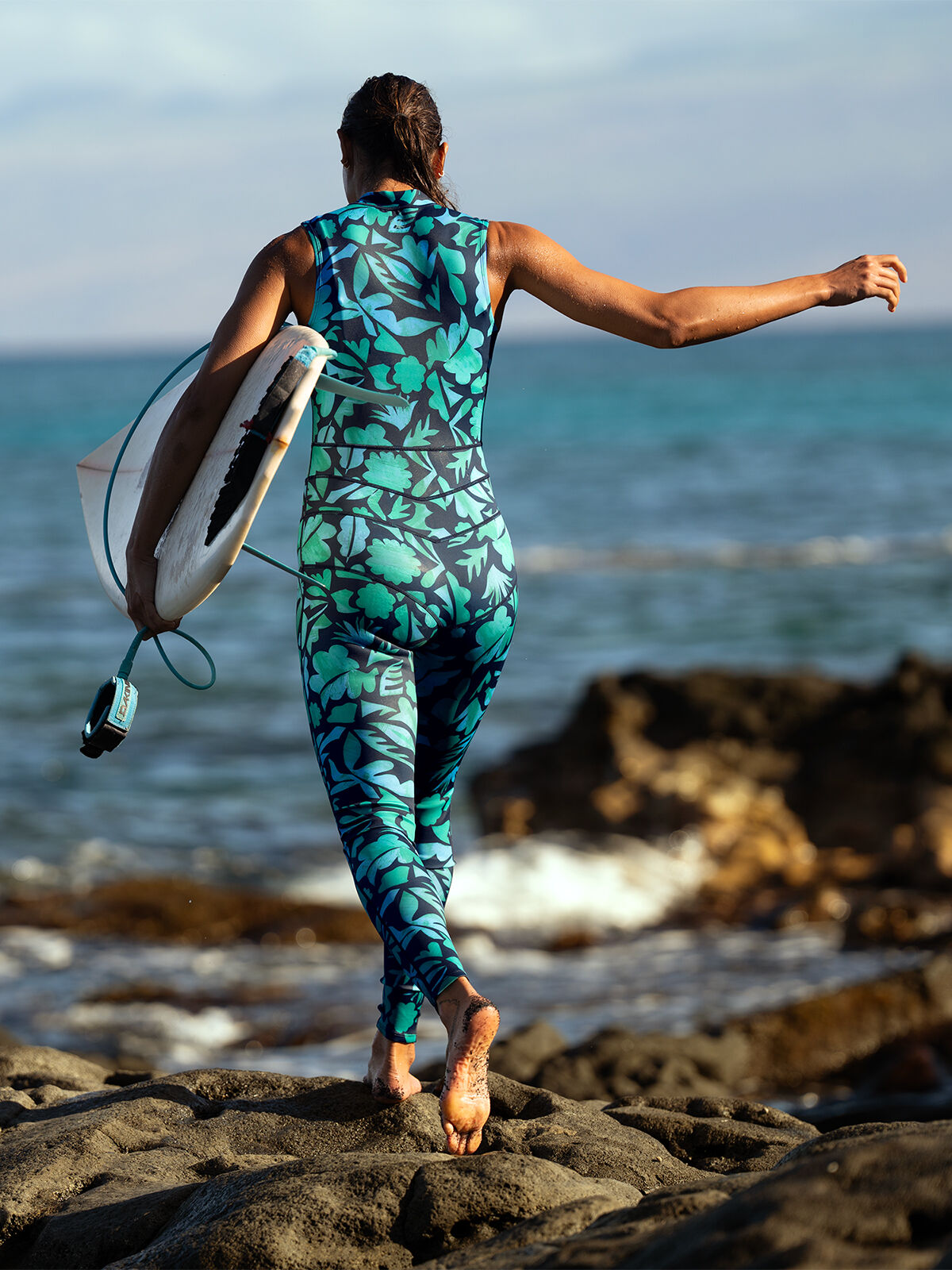 Carve Designs Sleeveless Wesuit: Duckdive - Mezcal | Title Nine