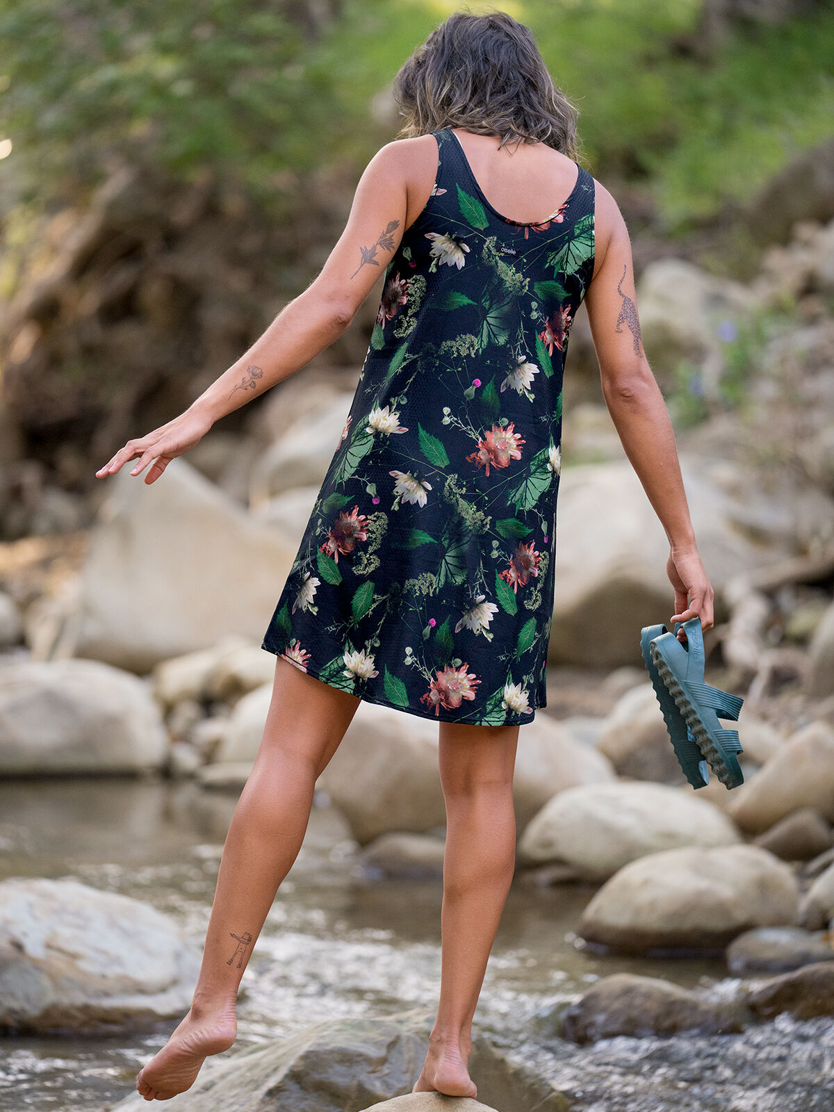 Oiselle dress shop