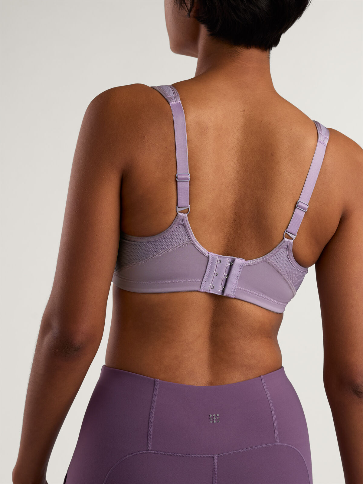 Underwire Sports Bra - High Impact | Title Nine