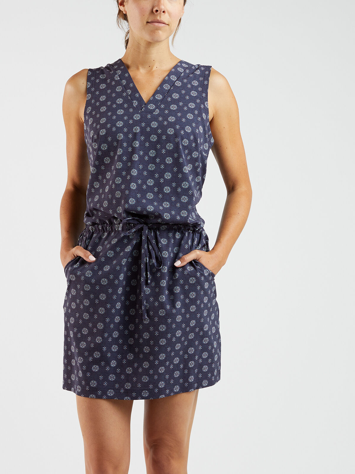 what is a cinched waist