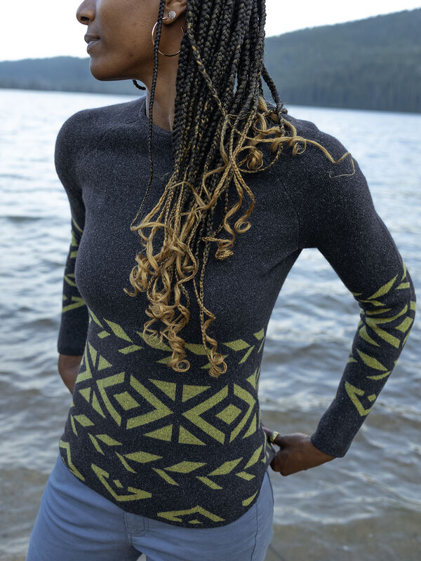 Por Vida 2.0 Sweater - Retro Geo, , model
