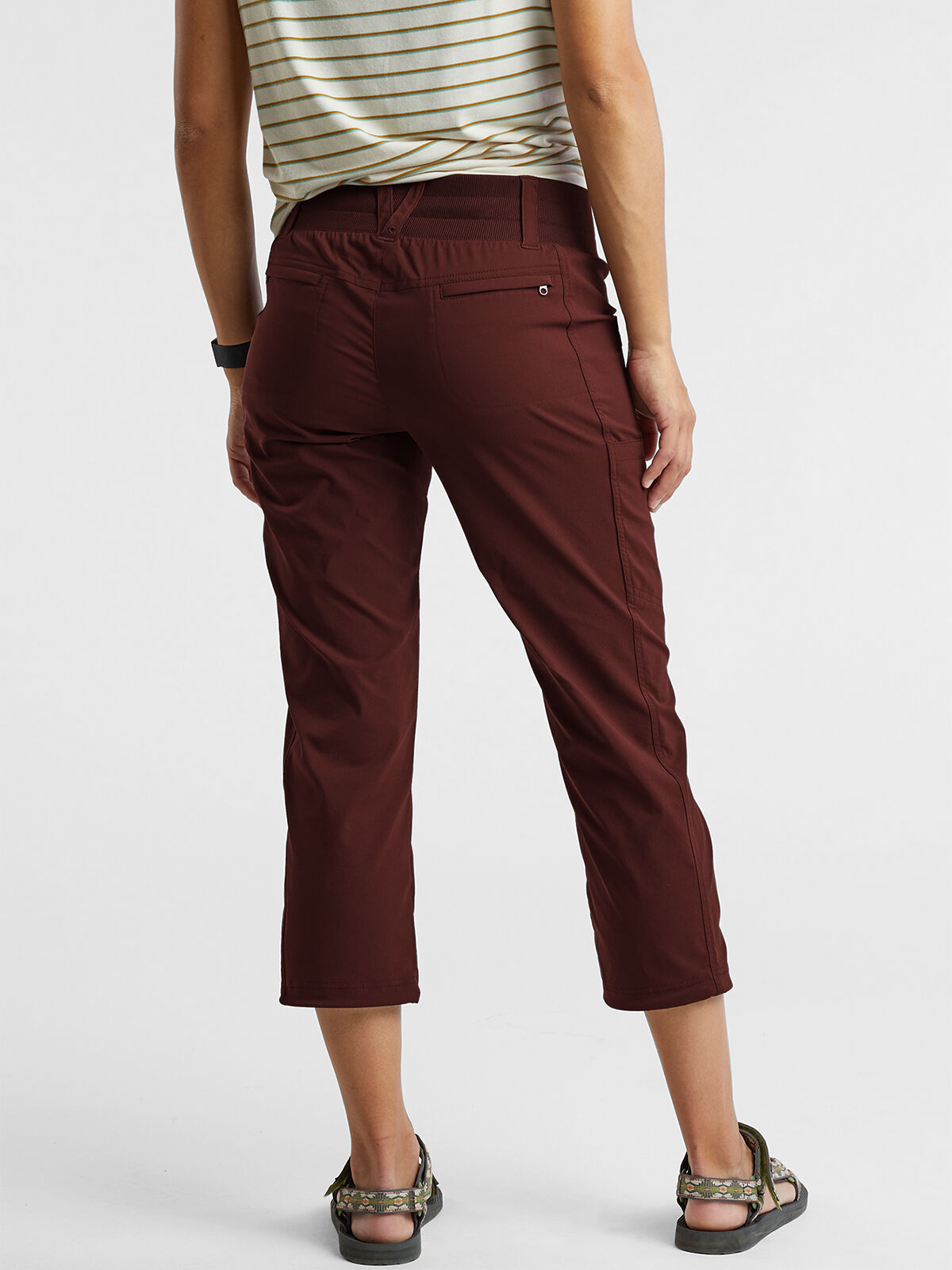 Title nine capris Clearance