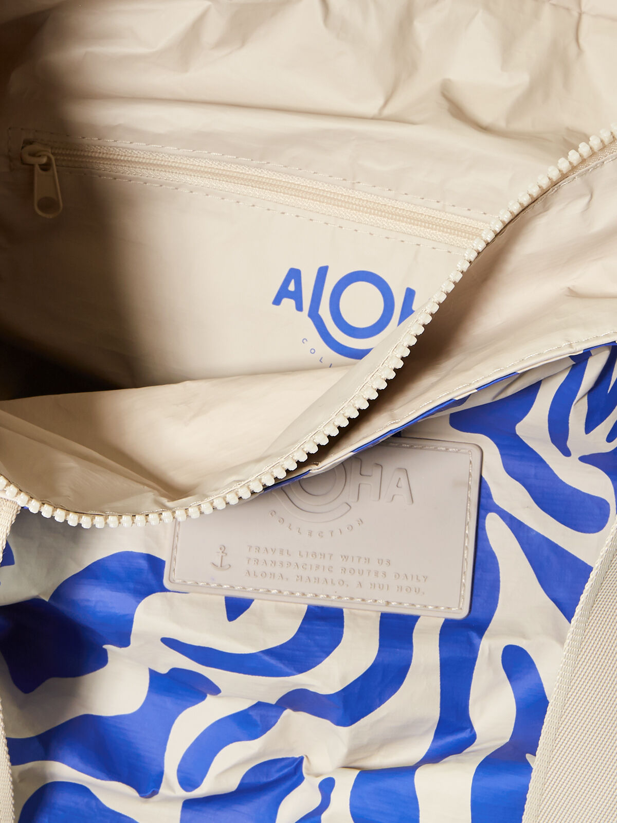 Aloha Day Tripper Zipper Tote Bag | Title Nine