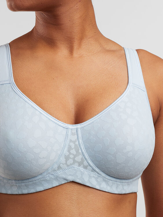Bra fitting: Why you should always fasten your bra on the loosest hook