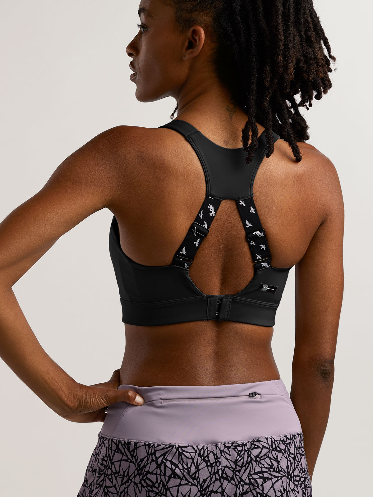 Oiselle Sports Bra Racerback: Close the Gap | Title Nine